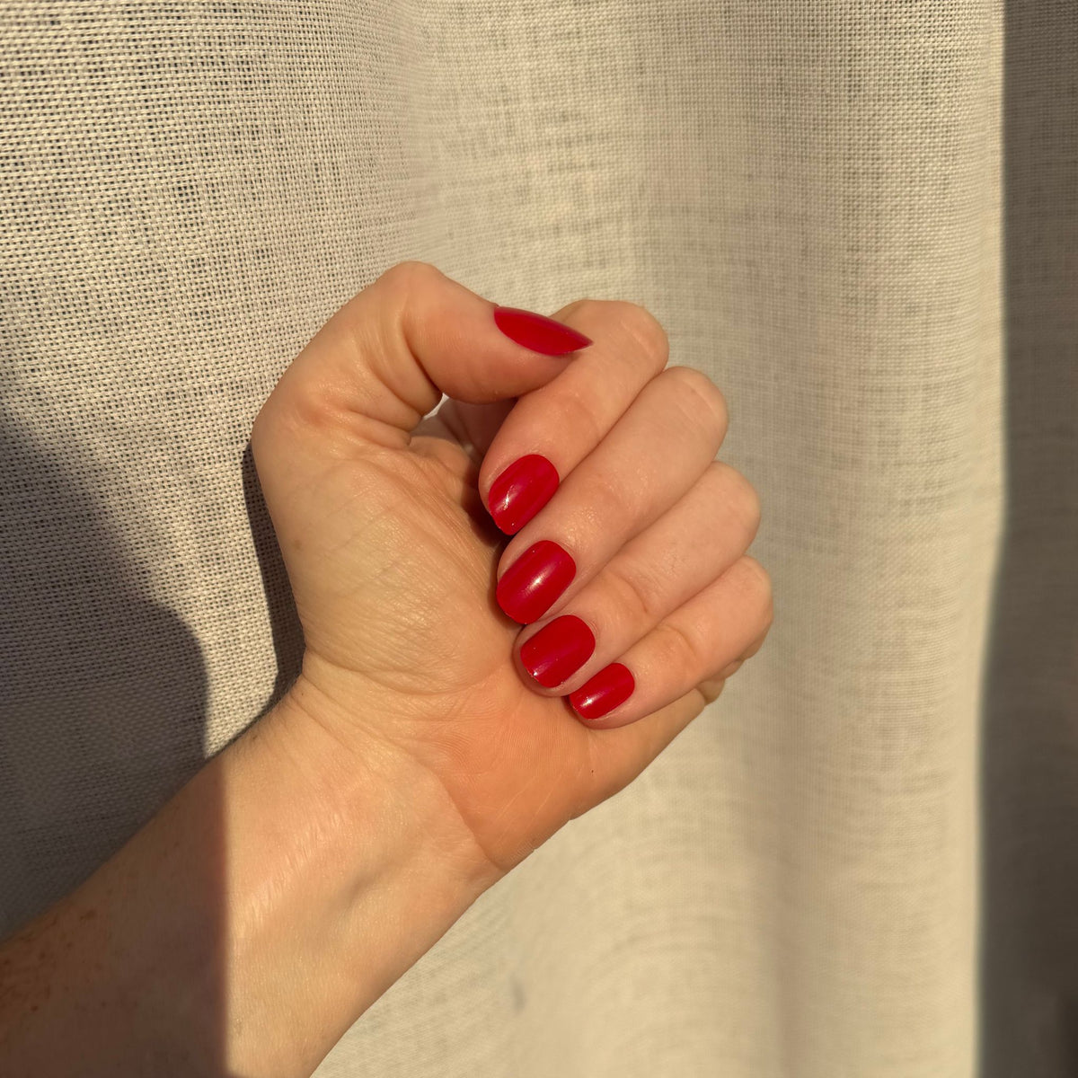 Emily | Red Extra Short